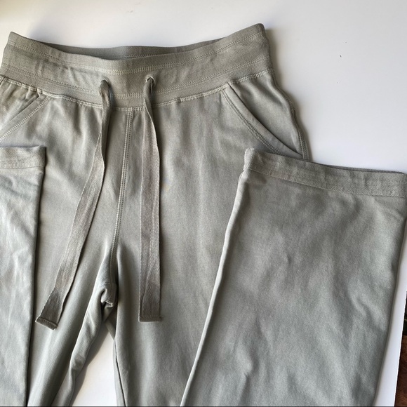 Pact Pants - PACT organic cotton loose fit pants size Small green